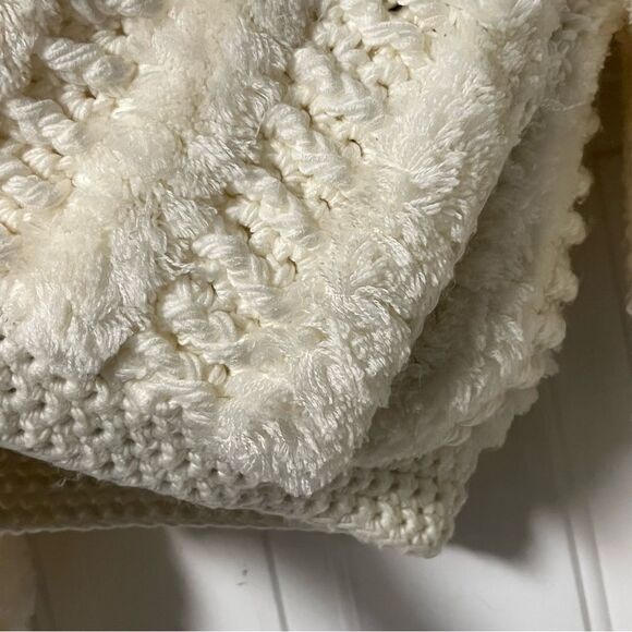 “Le Sweater” Vtg oversized hand knit sweater 70s cream chunky textured jacket M - Picture 12 of 15
